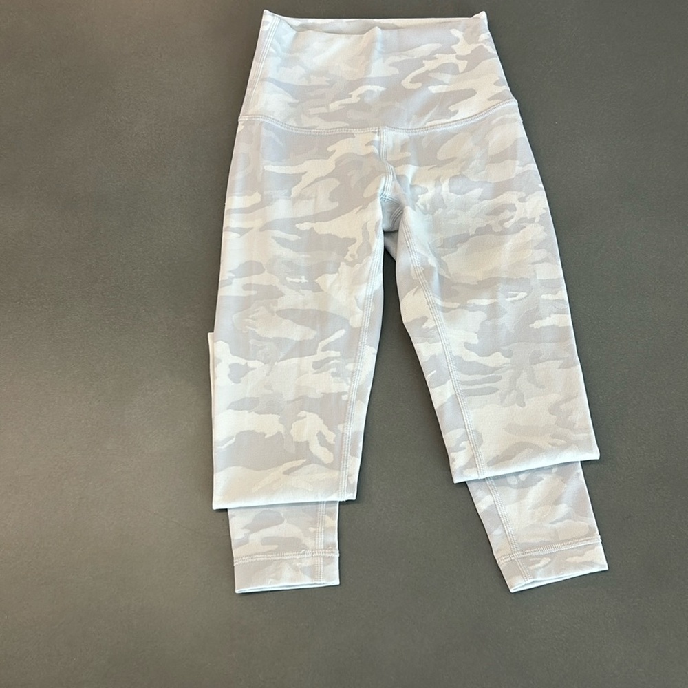 Lululemon camel leggings, high-rise